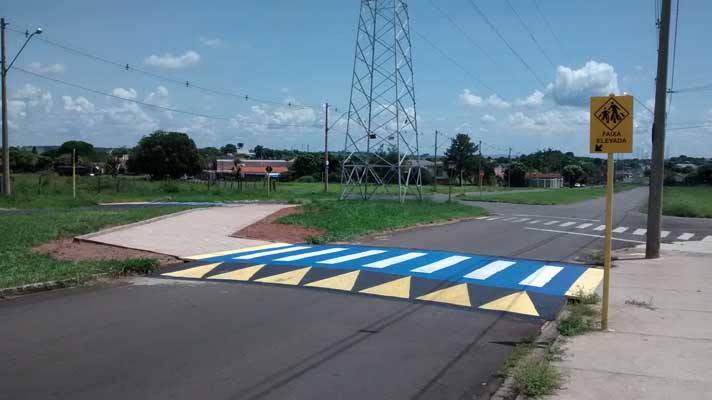 Setor de Obras conclui interligação de ‘lombofaixas’ na região da escola do SESI