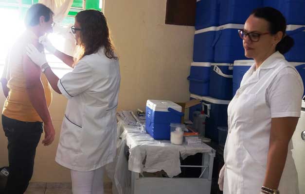 Campanha nacional de vacinação contra gripe começou nesta quarta-feira