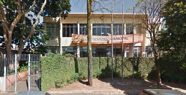 Secretarias de Obras e de Educação deram início à reforma do prédio que abriga a Biblioteca Pública Municipal