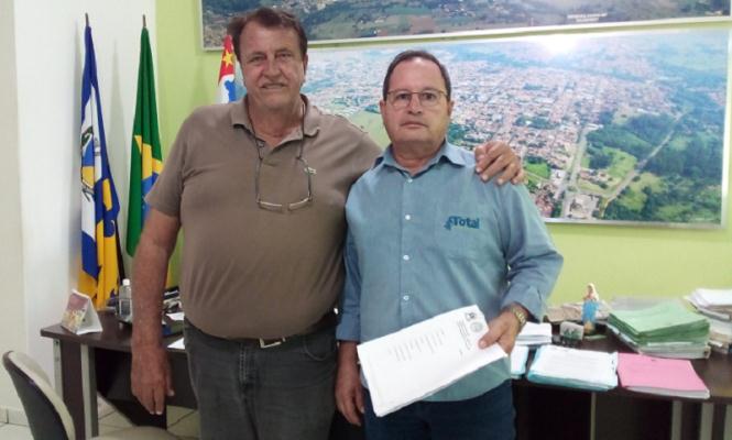 Prefeitura de Descalvado formaliza doação de área para a Total Revestimentos