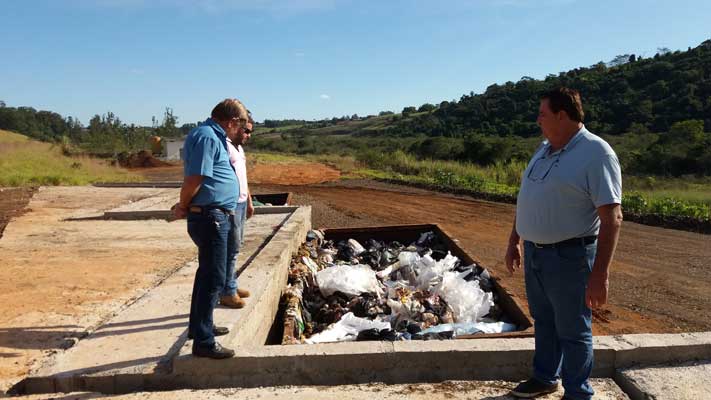 Prefeitura começa a operar o  novo transbordo licenciado pela CETESB