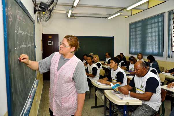 Estão abertas as inscrições para o EJA Ciclo I e  Ciclo II do  Ensino Fundamental