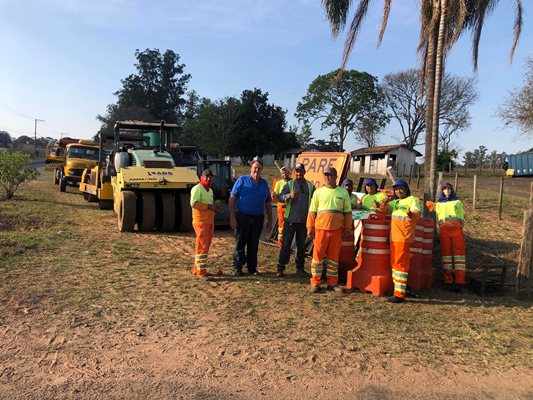 Tem início o recapeamento da vicinal que liga Descalvado à Usina Santa Rita