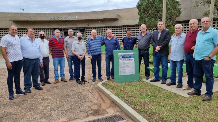 Emoção marca solenidade em homenagem ao ex-prefeito Tomás Vita