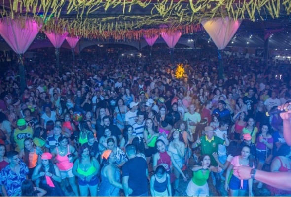 Cerca de 30 mil pessoas pularam o carnaval realizado pela Prefeitura Municipal