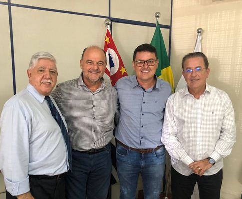 Vice-prefeito se reúne com deputados em busca de recursos para Descalvado