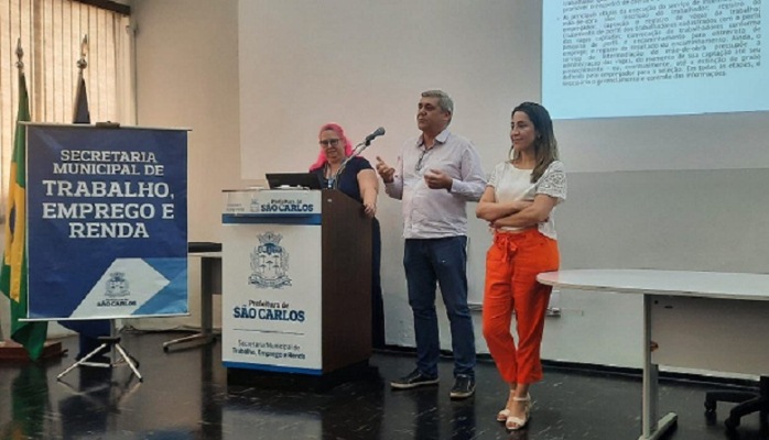 Agentes do PAT Descalvado participam de treinamento e atualização